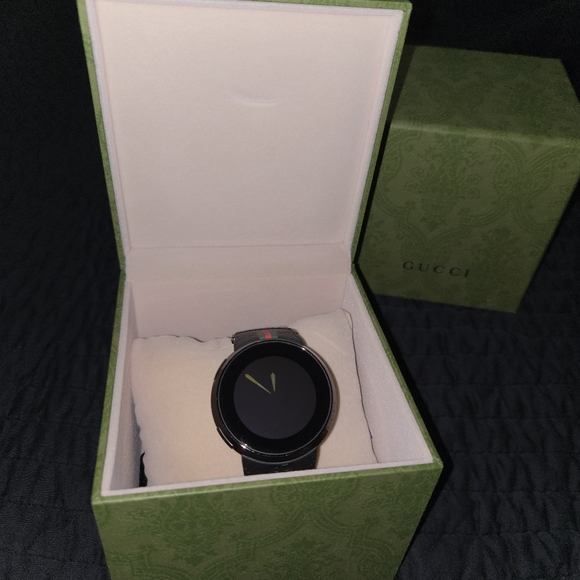 Gucci 114-2 Digital watch - Picture 3 of 9